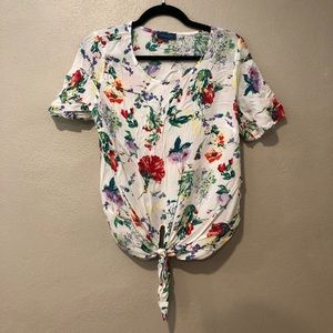 Short Sleeve Floral Tie-Front Top 🌸